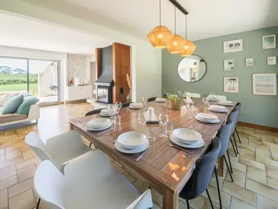 DiningRoom