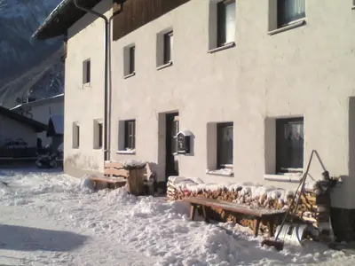 Das Haus im Winter - morgens