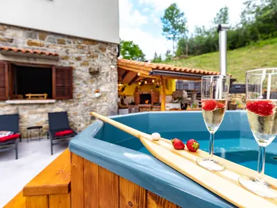 Ferienhaus für 9 Personen (120 m²) in Lanišće 3/10