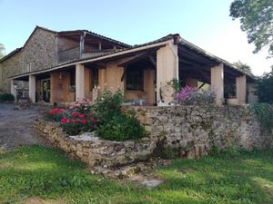 23524459-Ferienhaus-4-Larroque-300x225-0