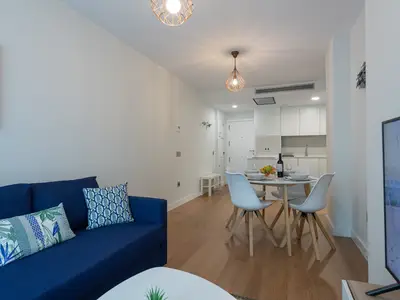 DiningRoom