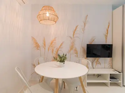 DiningRoom