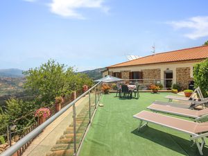 Ferienhaus für 10 Personen (110 m&sup2;) in Laureana Cilento