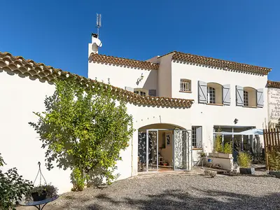 house house