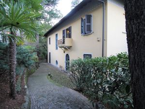 23861547-Ferienhaus-7-Laveno-Mombello-300x225-2