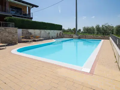 PoolOfHouse
