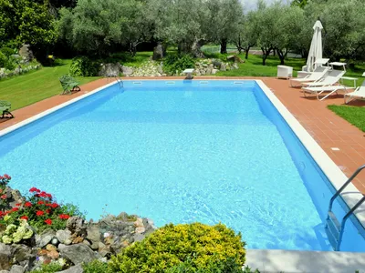 PoolOfHouse