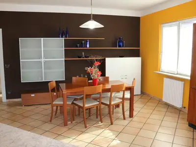 DiningRoom