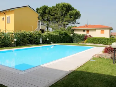 PoolOfHouse