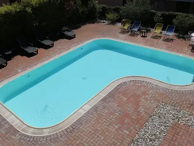 PoolOfHouse