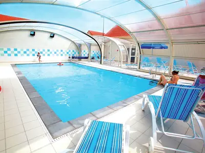 PoolOfHouse