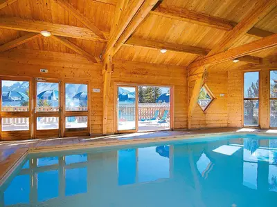 PoolOfHouse