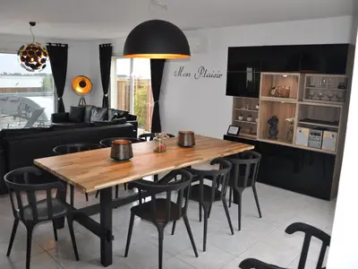 DiningRoom