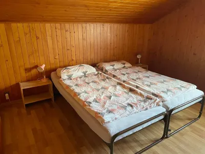 Zimmer 2 mit 2 Betten