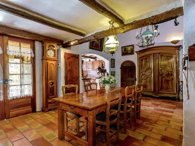 DiningRoom