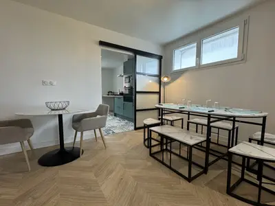DiningRoom