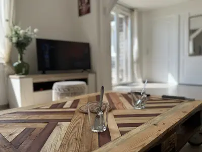 DiningRoom