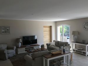 23297289-Ferienhaus-14-Le Muy-300x225-1