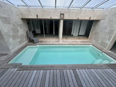 PoolOfHouse