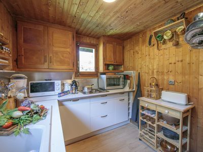 Küche, voll ausgestattet - mit Geschirrspüler