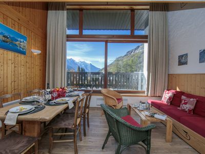 Wohnzimmer mit Ausblick auf den Mont Blanc