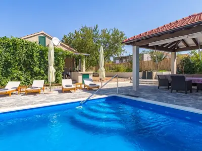 Ferienhaus für 6 Personen in Lećevica 7/10