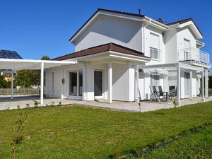 23672565-Ferienhaus-8-Lechbruck am See-300x225-5