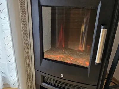 Kamin-/Ofen