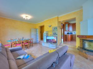 23708445-Ferienhaus-6-Leggiuno-300x225-3