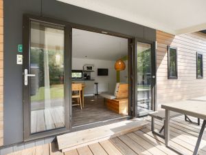 22148553-Ferienhaus-6-Leiwen-300x225-3