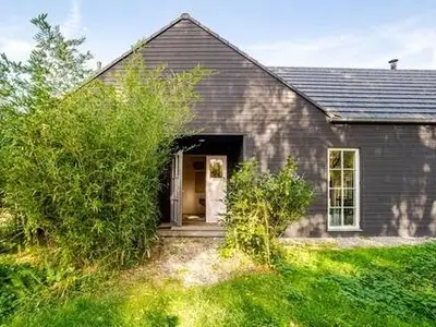 Ferienhaus für 8 Personen (140 m²) 1/10