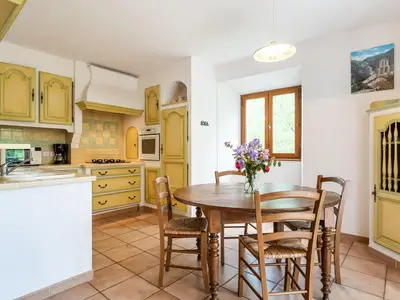 DiningRoom