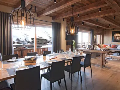 DiningRoom