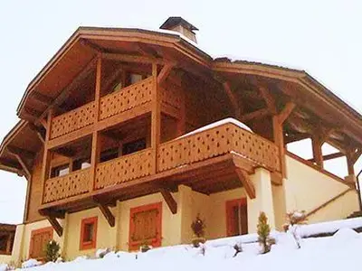 Außenansicht des Gebäudes. Chalet Gets CLG01
