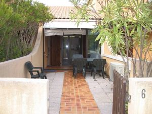 23508351-Ferienhaus-6-Leucate-300x225-1