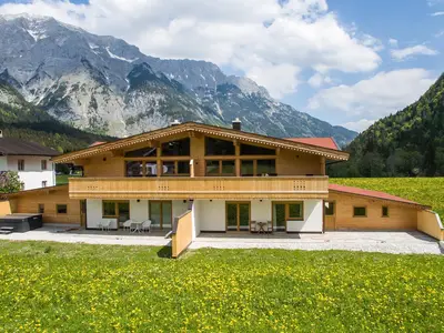 Außenansicht Sommer