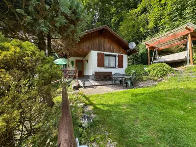 Außenseite Ferienhaus [Sommer]
