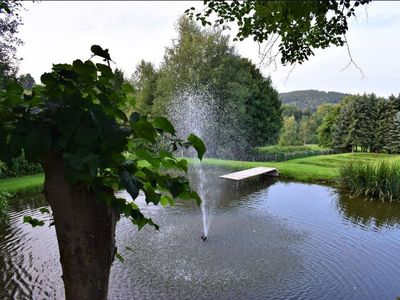 Teichanlage an hauseigener Liegewiese