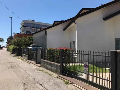 Ferienhaus für 10 Personen (120 m²) in Lido Di Jesolo 1/10