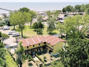 23853319-Ferienhaus-4-Lido Di Volano-300x225-4