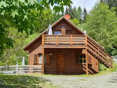 Außenseite Ferienhaus [Sommer]