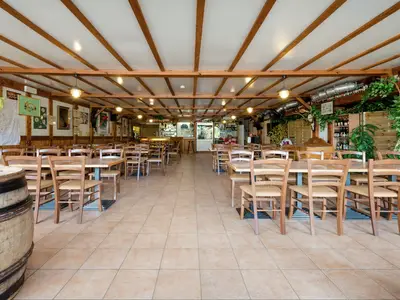 DiningRoom
