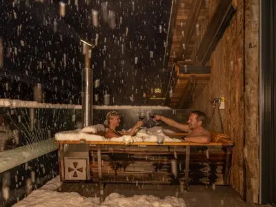 Feuer-Wasser-Wanne auf der Dachterrasse 