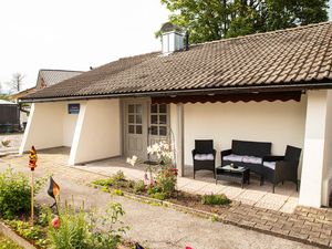 23515158-Ferienhaus-6-Lindberg-300x225-1