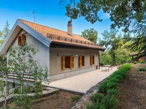 24044202-Ferienhaus-6-Linguaglossa-300x225-5