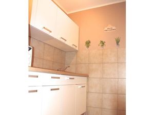 23975096-Ferienhaus-4-Linz Am Rhein-300x225-5