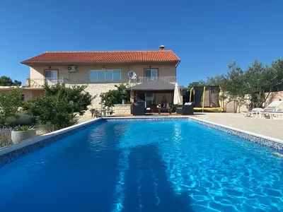 ExteriorSummer