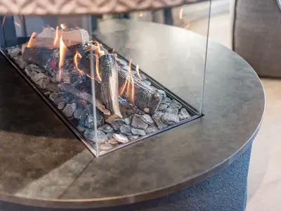Kamin-/Ofen