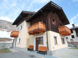 22020723-Ferienhaus-4-Livigno-300x225-1