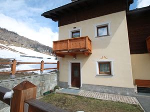 22020723-Ferienhaus-4-Livigno-300x225-3